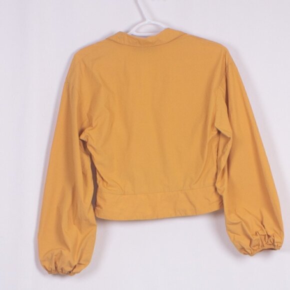 ANTHROPOLOGIE SUNDAY IN BROOKLYN Twist Front Crop Blouse Size M - Picture 6 of 7